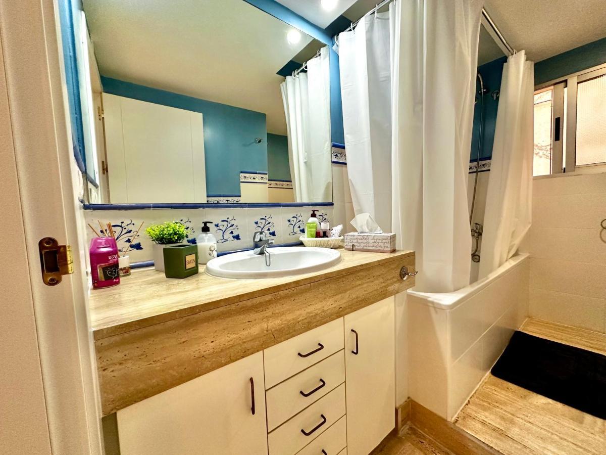 Moderna Habitacion En El Corazon De Alicante Dış mekan fotoğraf